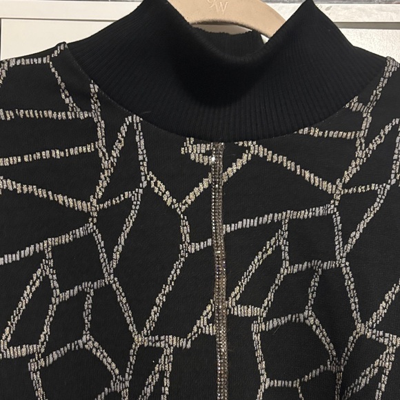 Frank Lyman Design Black and Silver Turtleneck Sweater size medium - Picture 3 of 5